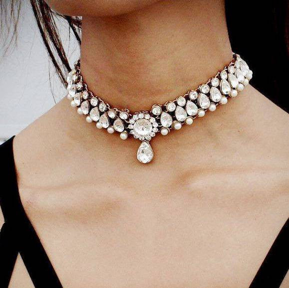 Vòng cổ đá phong cách châu âu sang trọng