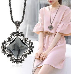 Dây đeo cổ dài hình thoi phối hoa văn
