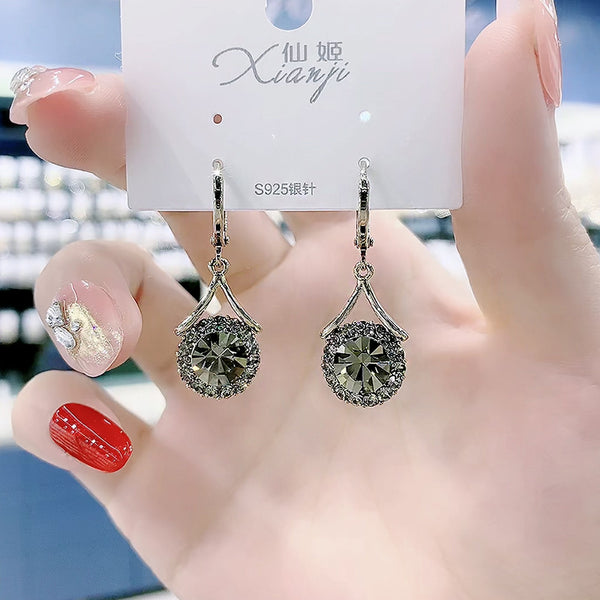 Bông Tai Tòn Teng Khoen Tròn Phối Đá Tròn Xám Đen Viền Đá Nhỏ