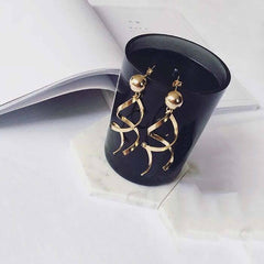 Bông tai tòn teng Suri xoắn ốc