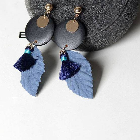 Bông tai tòn teng chiếc lá