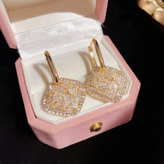 Bông Tai Tòn Teng Khoen Vuông Phối Thoi Nạm Đá Cá Tính