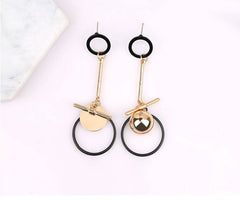 Bông tai tòn teng cá tính bất đối xứng