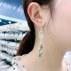 Bông Tai Tòn Teng Tua Rua Vàng Dáng Hoa Sen Đính Đá Dạng Móc