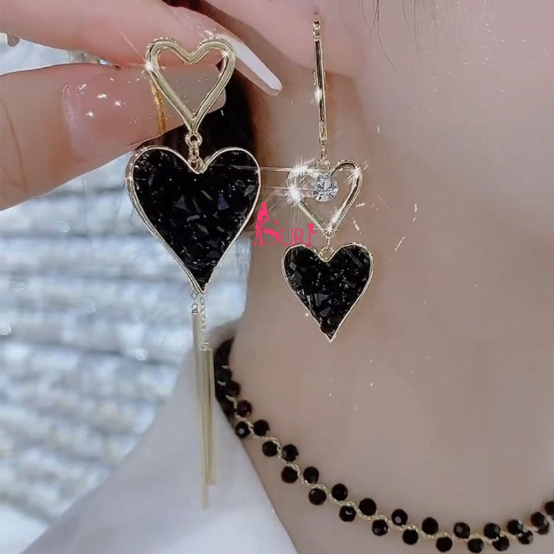Bông Tai Tòn Teng Bất Đối Xứng Hình Trái Tim Đá Đen Cá Tính