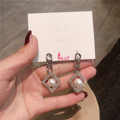 Bông Tai Tòn Teng Mắt Xích Hình Thoi Đính Đá Hạt Châu