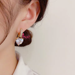 Bông Tai Khoen Tròn Phối Trái Tim Đá Siêu Xinh