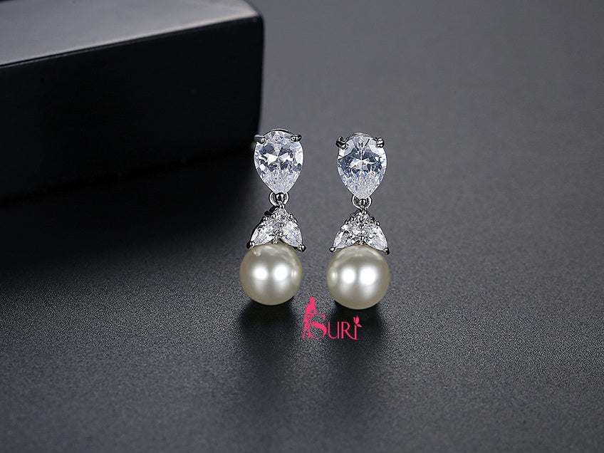 Bông Tai Tòn Teng Ngọc Trai 2 Lá Đính Đá Giọt Nước