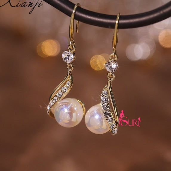 Bông Tai Tòn Teng Dáng Dài Đính Đá Phối 1 Hạt Trai Dạng Móc Nữ Tính