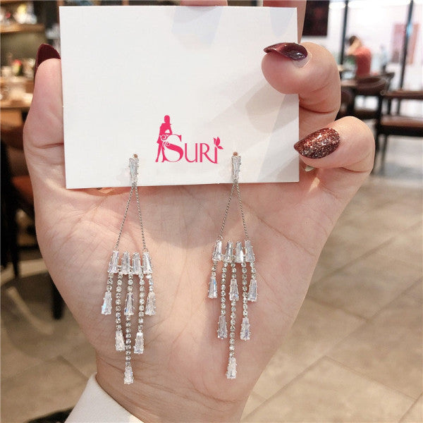 Bông Tai Tòn Teng Đá Chữ Nhật Tua Rua Dáng Rơi