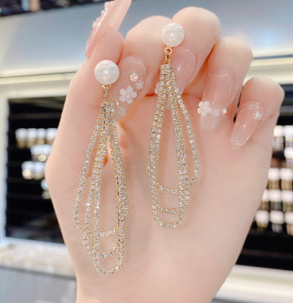 Bông Tai Tòn Teng Dáng Giọt Nước Đính Đá Trắng