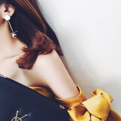 Bông tai tòn teng thánh giá kim loại