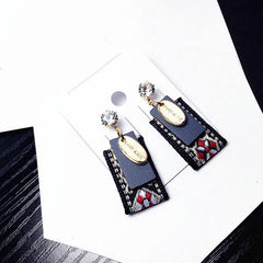 Bông tai tòn teng hình học phối hoa văn thổ cẩm