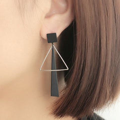 Bông tai tòn teng tam giác SR895