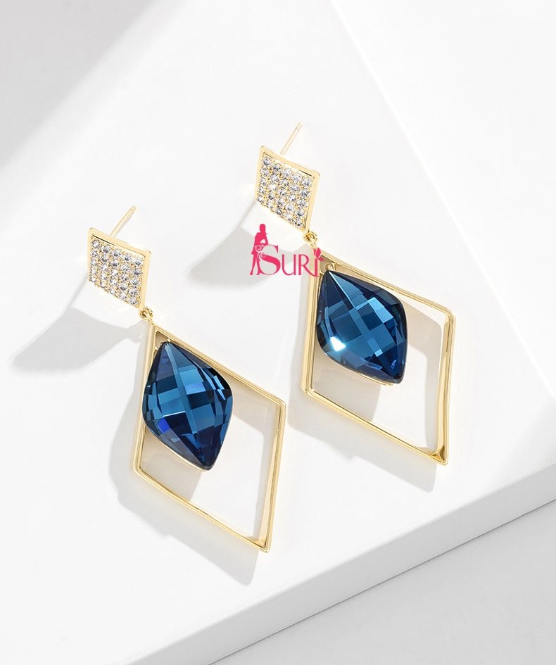 Bông Tai Tòn Teng 2 Hình Thoi Đính Đá Xanh Mặt Cắt Lấp Lánh