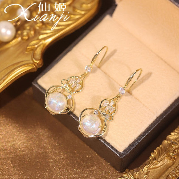 Bông Tai Tòn Teng Kiểu Dáng Hồ Lô Phối Đá Trắng 1 Hạt Ngọc Trai Dạng Móc