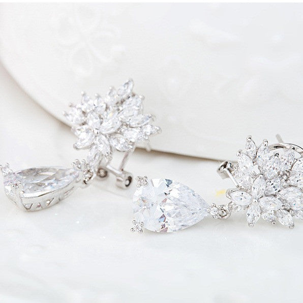 Bông tai Suri đính đá cao cấp