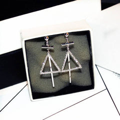 Bông tai tòn teng thánh giá phối tam giác