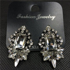 Bông tai đá sang trọng dự tiệc