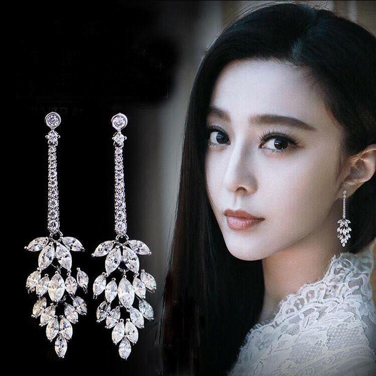 Bông tai tòn teng đá tầng