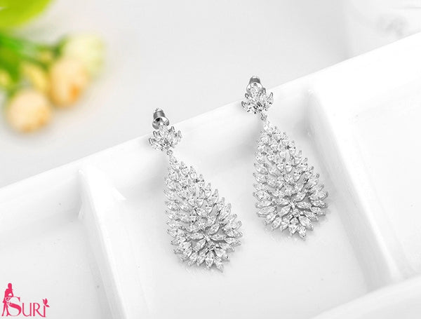 Bông Tai Đá Trắng Hình Tháp Cao Cấp