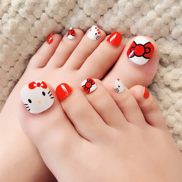 Móng chân giả Hello kitty