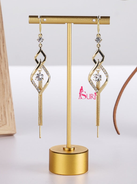 Bông Tai Tòn Teng Dáng Hình Thoi Xoắn Đôi Phối Đá Tua Rua Dạng Móc