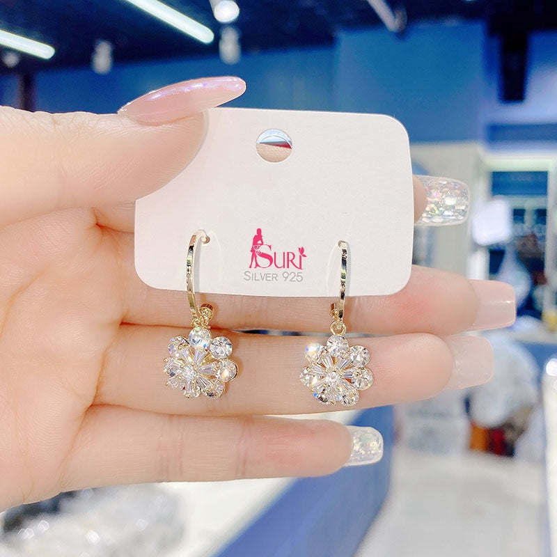 Bông Tai Tòn Teng Khoen Vàng Đính Hoa Đá Trắng 2 Tầng