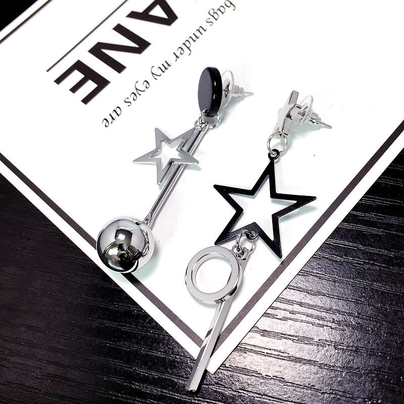 Bông tai tòn teng bất đối xứng ngôi sao