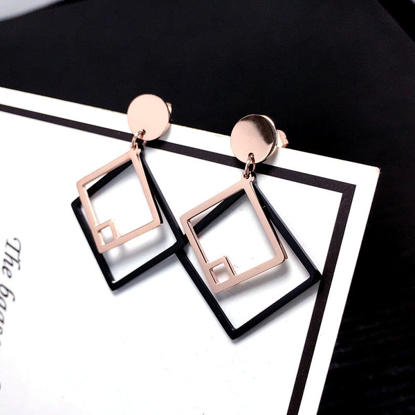 Bông tai tòng teng hình học