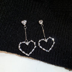 Bông Tai Tòn Teng Trái Tim Đính Đá