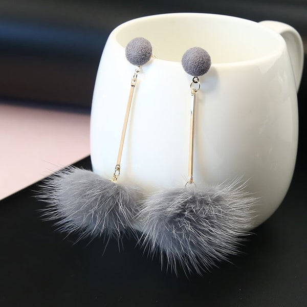 Bông Tai Lông Thỏ Xám