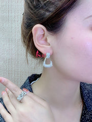 Bông Tai Tòn Teng Tam Giác Bo Cạnh Đính Đá Trắng Lạ Mắt