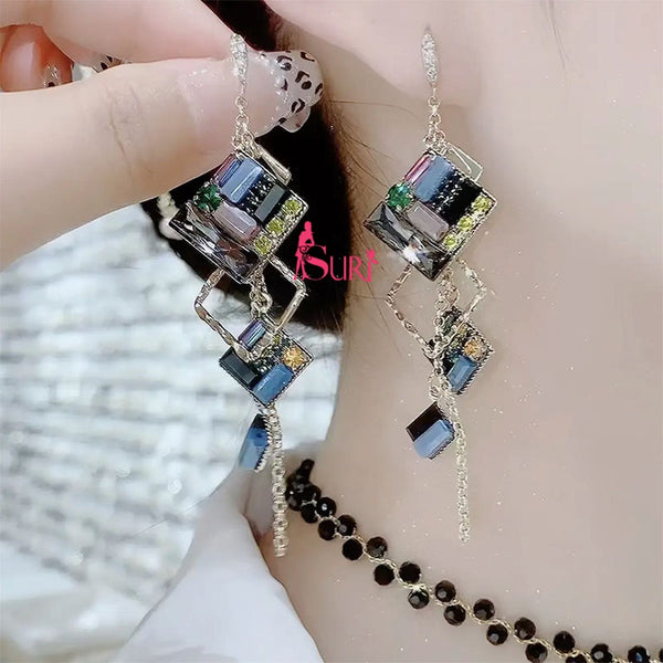 Bông Tai Tòn Teng Hình Thoi Tầng Phối Pha Lê Đá Xanh Dạng Móc