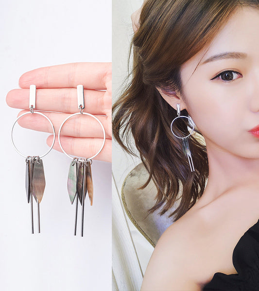 Bông tai tòn teng khoen đính xà cừ