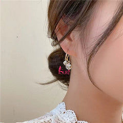 Bông Tai Tòn Teng Khoen 2 Khối Lập Phương Phối Đá Trắng Lạ Mắt