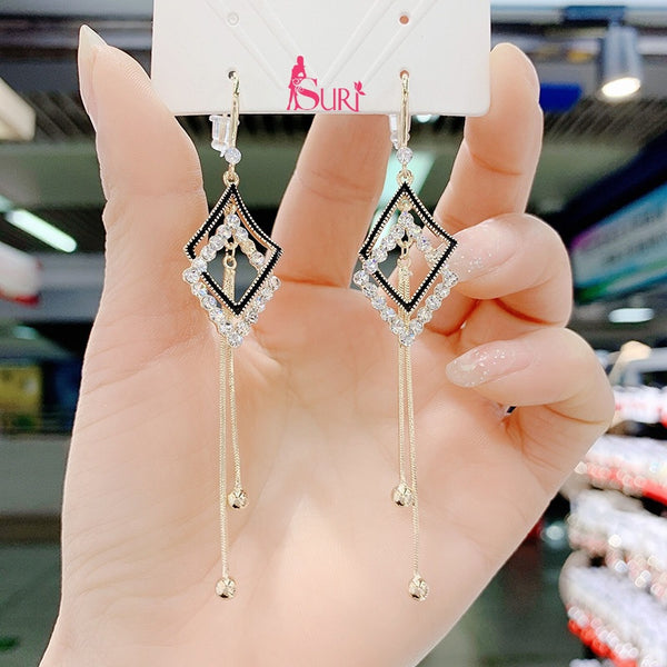 Bông Tai Tòn Teng Hình Thoi Đá Phối Hình Thoi Đen Tua Rua 2 Sợi Dạng Móc