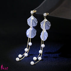 Bông Tai Tòn Teng Cánh Hoa Ngọc Trai Dáng Rơi