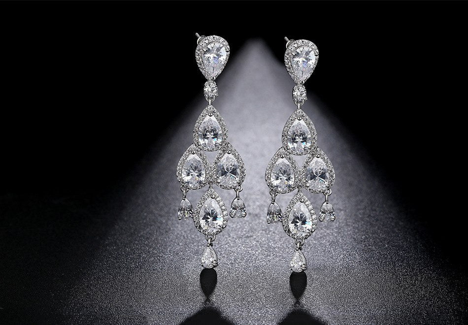 Bông Tai Tòn Teng Kiểu Dáng Hình Thoi 4 Hạt Đá