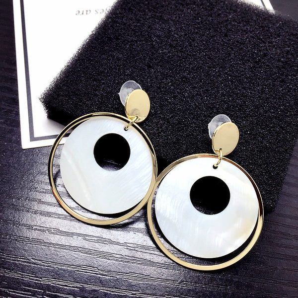 Bông tai khoen đính xà cừ