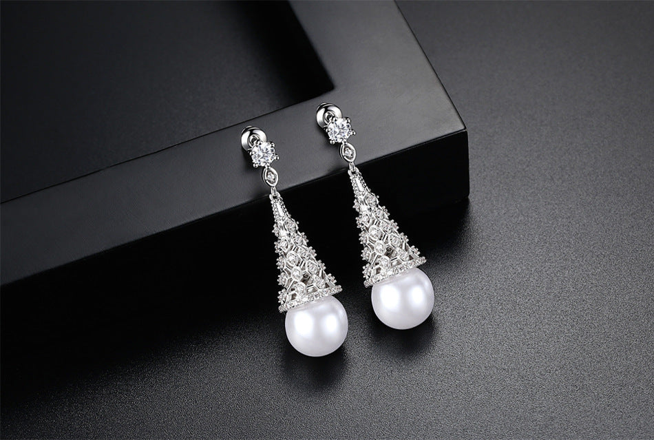 Bông Tai Tòn Teng Hình Tháp Đính Ngọc Trai