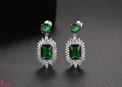 Bông Tai Đá xanh Viền Đá Trắng Xung Quanh