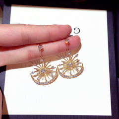 Bông Tai Tòn Teng Sao Băng Vàng Đính Đá