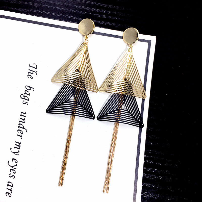 Bông tai tam giác đôi vàng đen