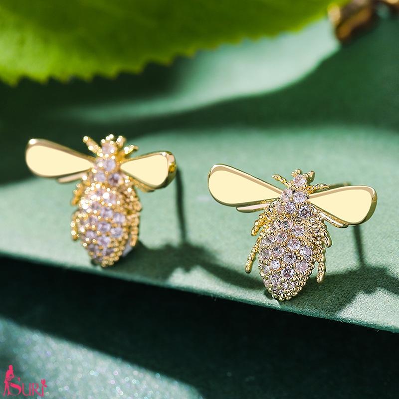 Bông Tai Bee Vàng Đính Đá Trắng