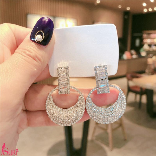 Bông Tai Tòn Teng Khoen Tròn Nạm Đá Trăng Khuyết