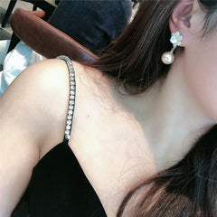 Bông Tai Tòn Teng Đá Tròn Hoa Đá 6 Cánh Trắng