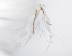 Bông tai lông vũ trắng