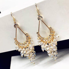 Bông tai tòn teng dự tiệc nữ tính