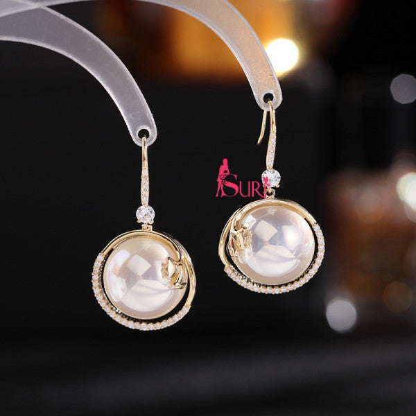 Bông Tai Tòn Teng Hạt Châu Trắng 2 Lá Vàng Viền Đá Dạng Móc